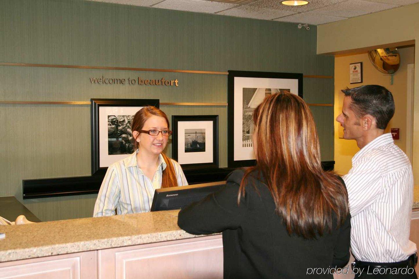 Hampton Inn Beaufort Interior foto