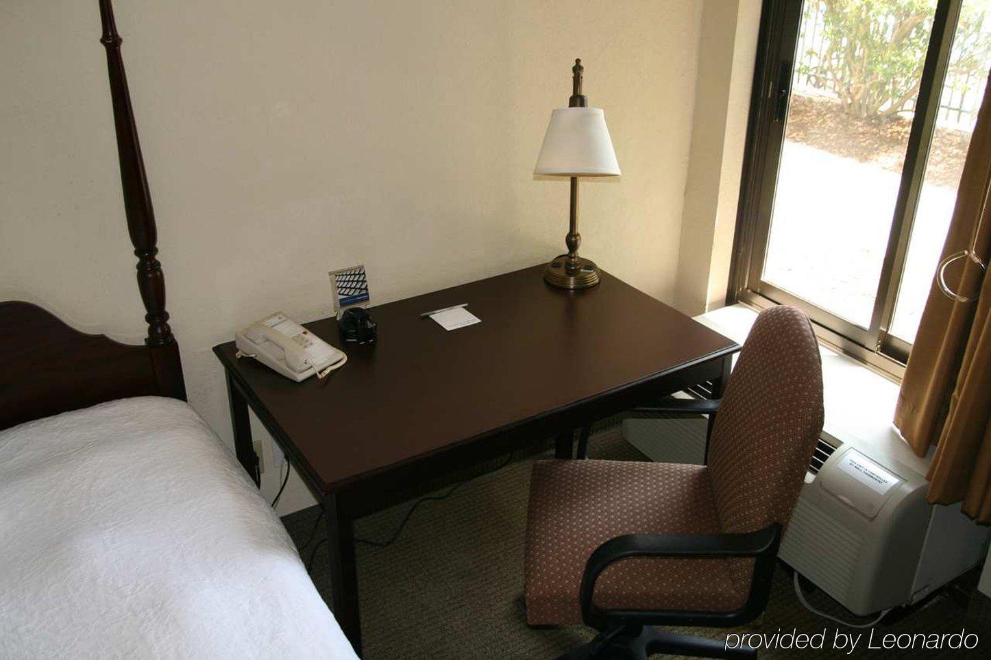 Hampton Inn Beaufort Habitación foto